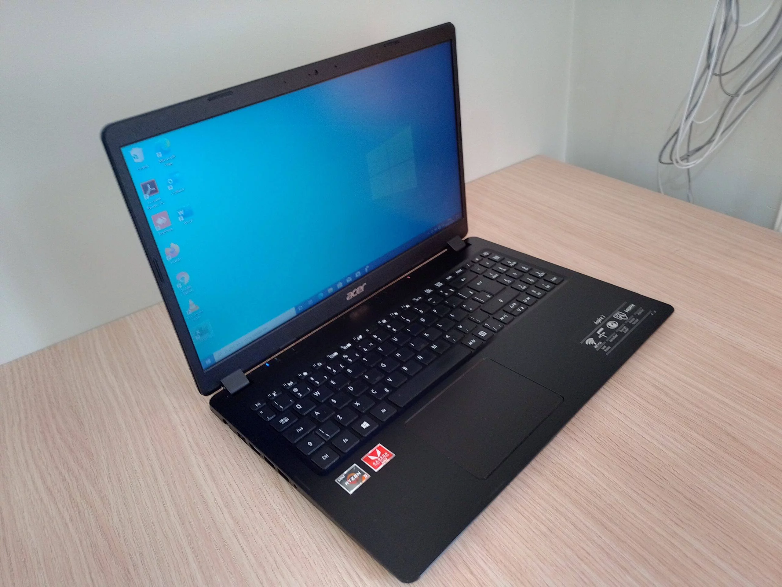 Notebook Acer Aspire 3 - Imagem 2