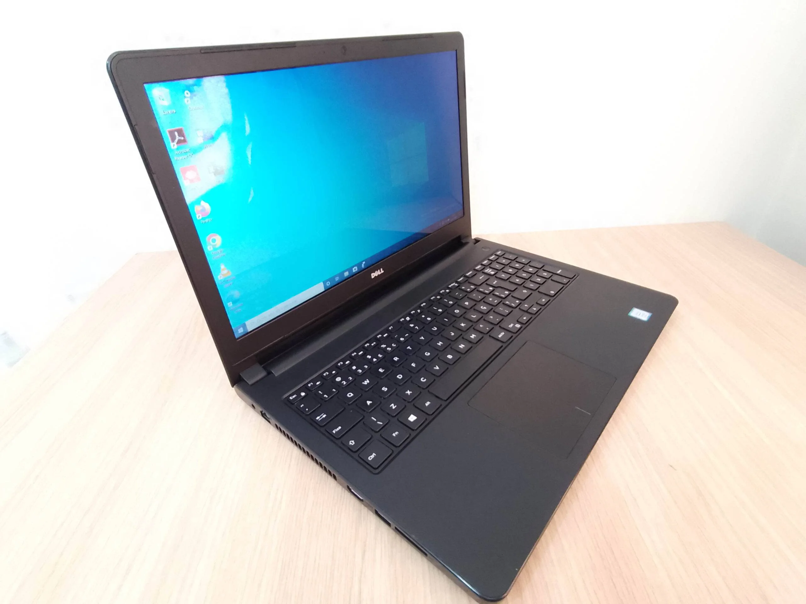 Notebook Dell Inspiron 5566 - Imagem 4